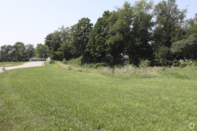 Building Photo - Westwind Village Apartments