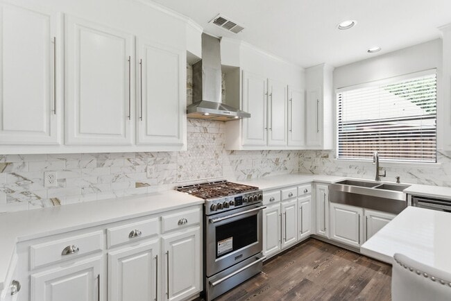 Building Photo - 5308 Sandstone Ln