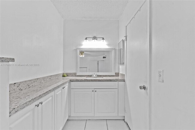 Building Photo - 12915 SW 88th Terrace
