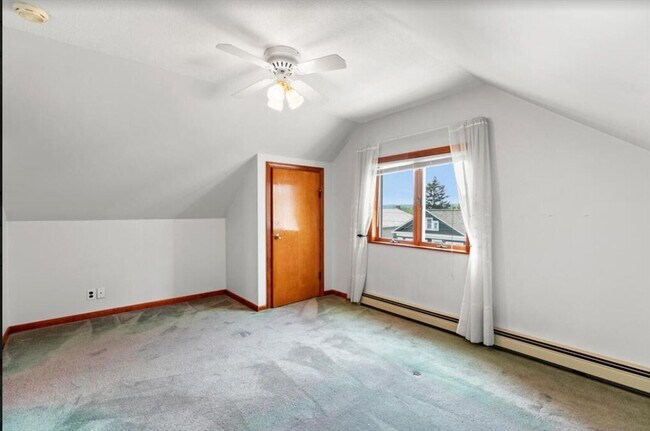 Building Photo - 146 W Adams St