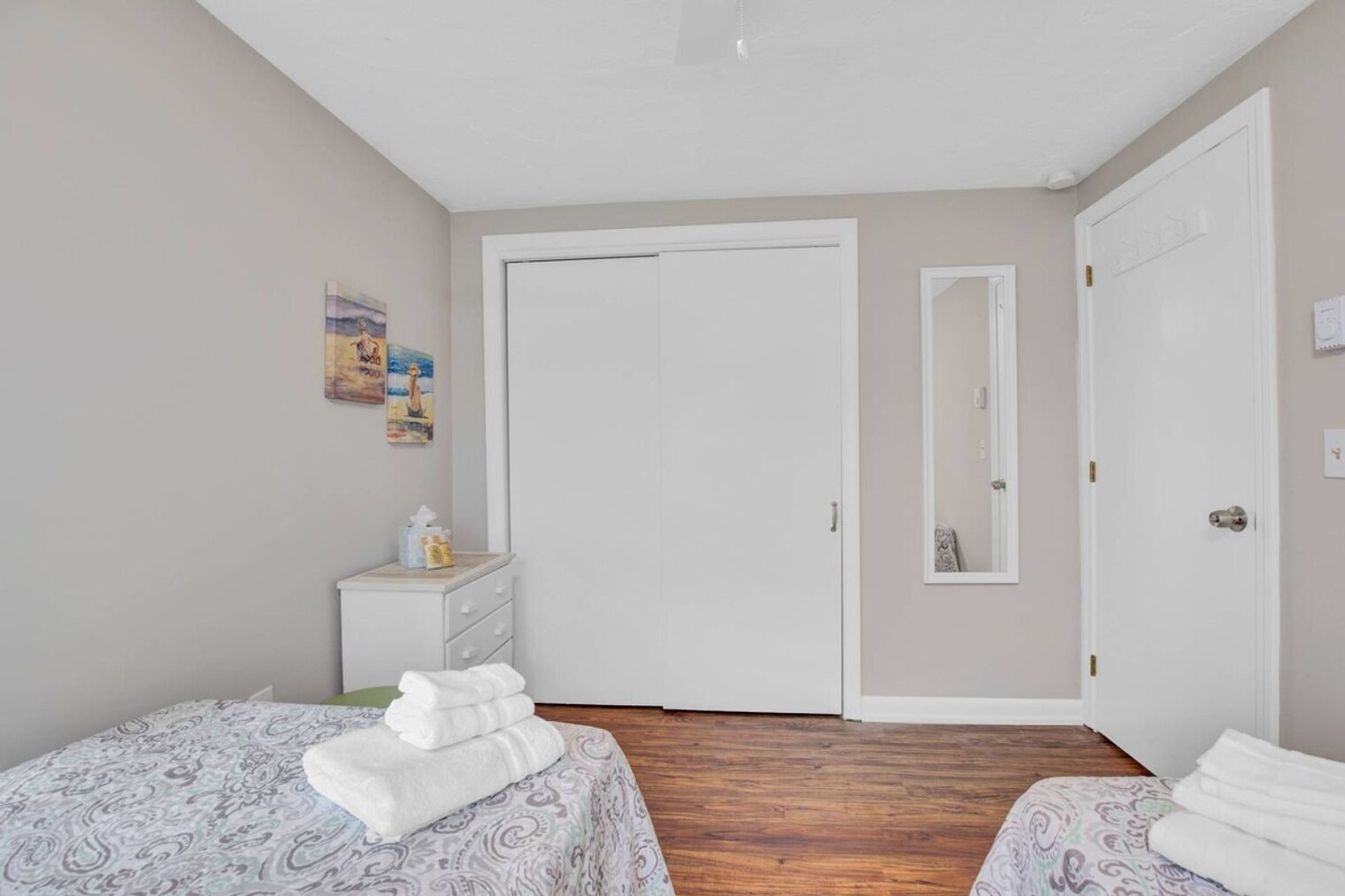 Building Photo - 8 Jones Ave