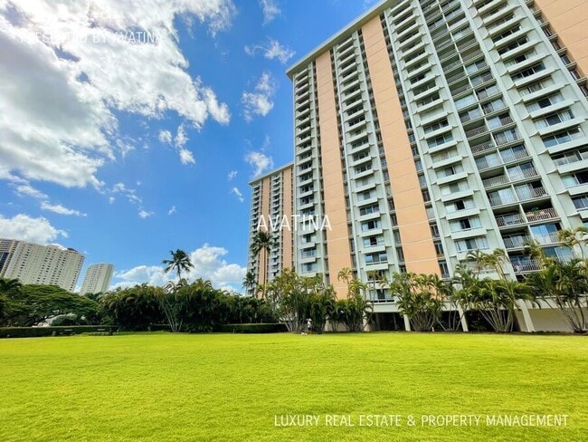 Building Photo - 1519 Nuuanu Ave
