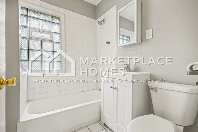 Building Photo - 11256 S Homewood Ave