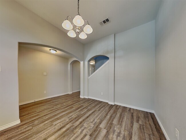 Building Photo - 21711 Falcongate Ct