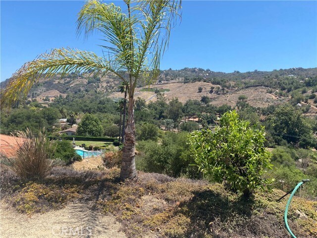 Building Photo - 2445 Helen Rd