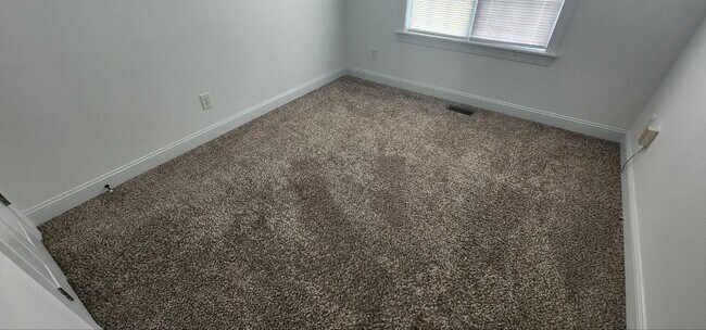 Building Photo - 411 Landing Pl Dr