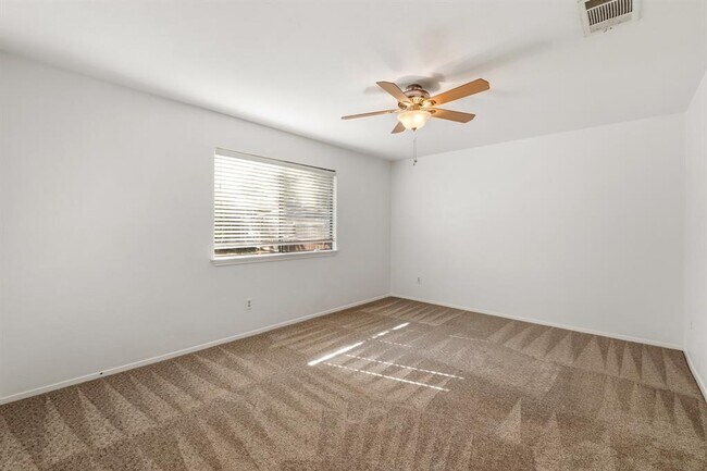 Building Photo - 2603 Market Garden Ln