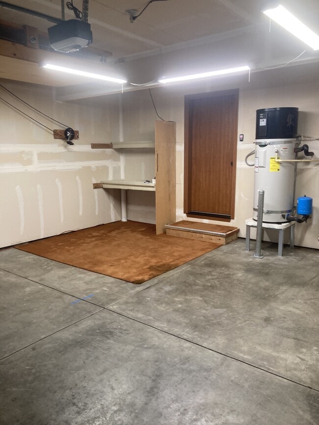 Building Photo - 24215 10th Ave S