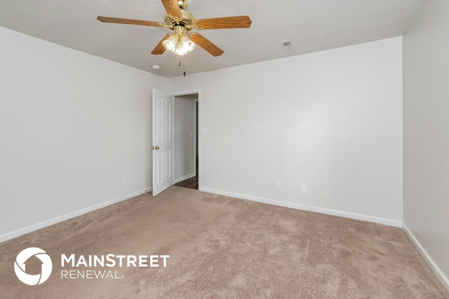 Building Photo - 6726 Puritan Ln
