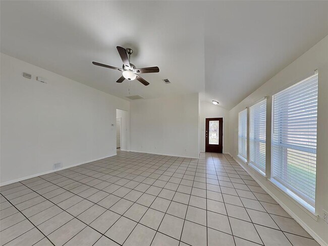 Building Photo - 7007 Casita Dr