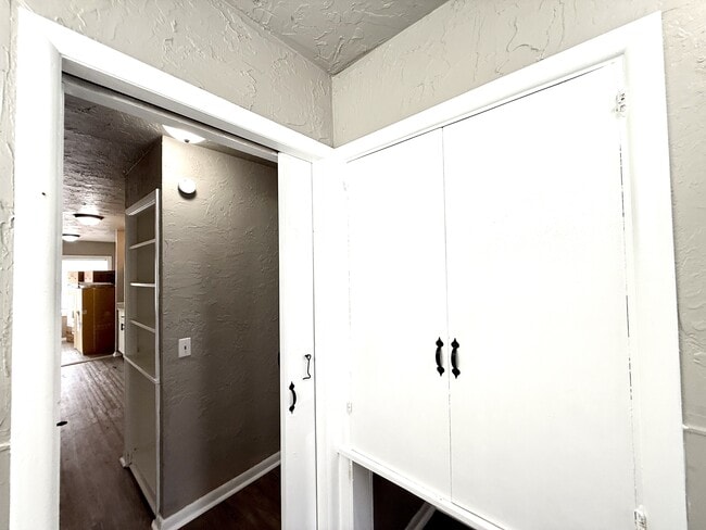 Building Photo - 2378 E Texas St