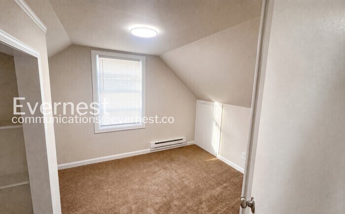Building Photo - 1254 Elmwood Rd