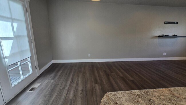 Building Photo - 3933 W Tuscaloosa Way