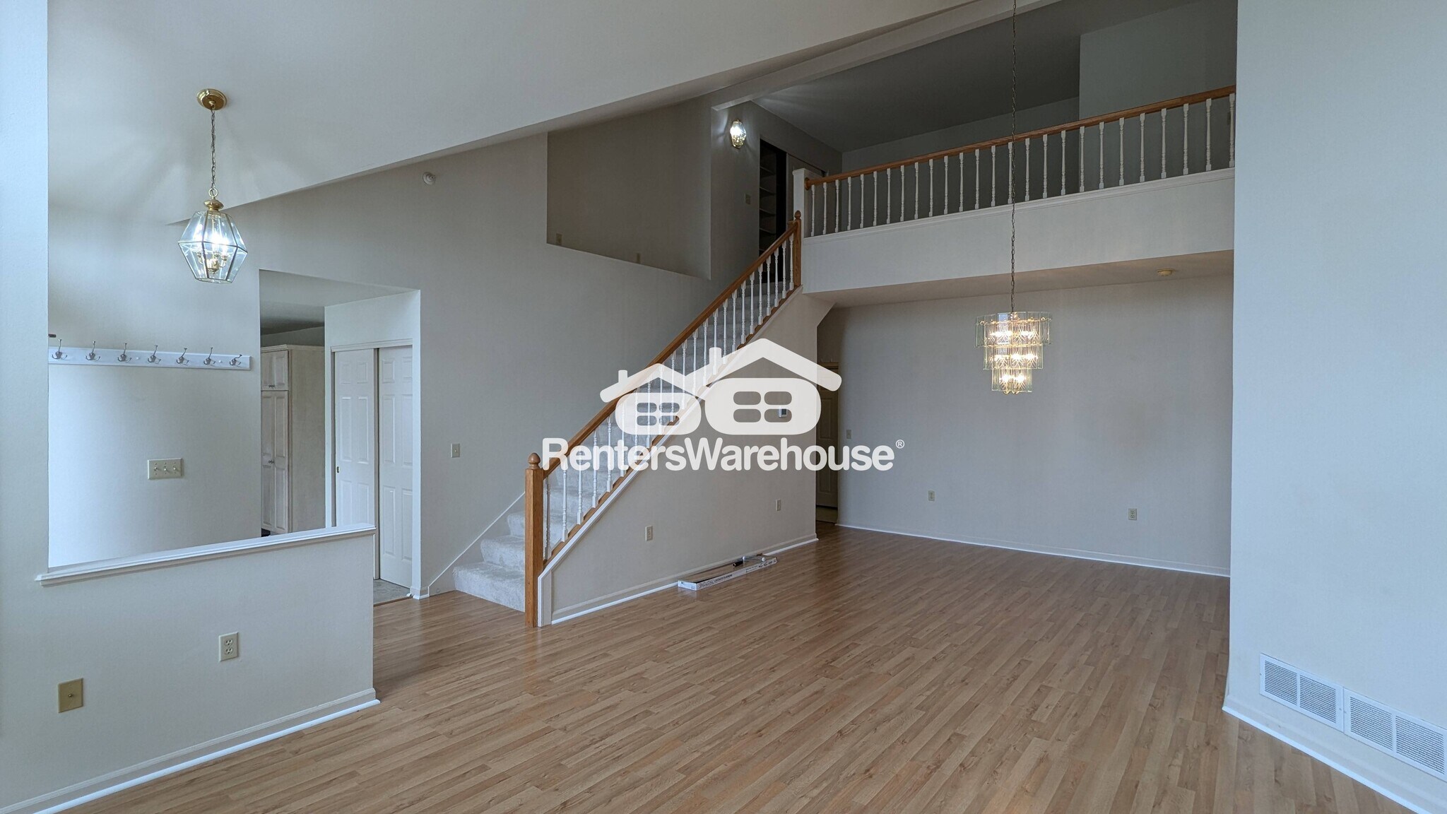 Building Photo - 14303 Waterford Square Dr