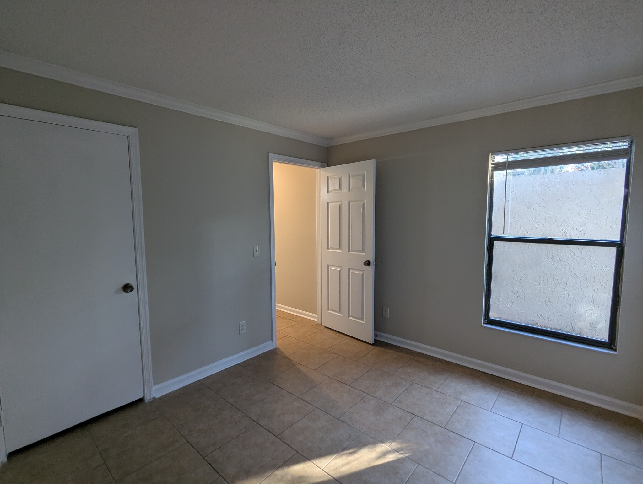 Building Photo - 8538 Pineverde Ln