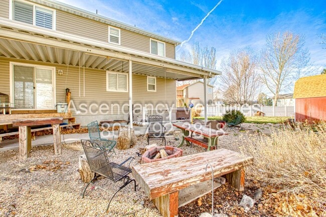 Building Photo - 171 Calais Ln