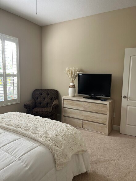 Building Photo - 10812 Trophy Dr