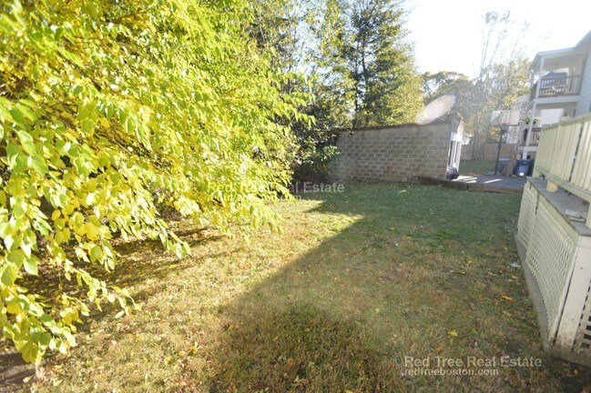 Building Photo - 24 Crosby Rd