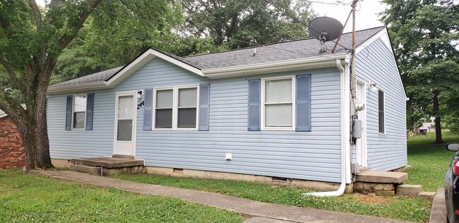 Building Photo - Cute 3 Bed/1 Bath off Cunningham Lane! New...