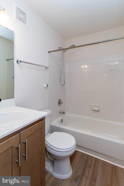 Building Photo - 4145 Apple Orchard Ct