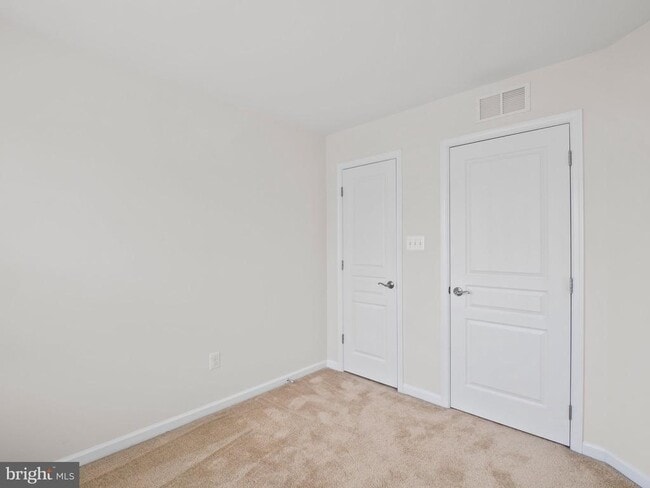 Building Photo - 43824 Royal Fern Ln