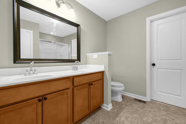 Building Photo - 3832 Eagles Landing Dr