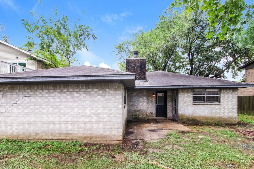 Building Photo - 3206 Teakwood Cir