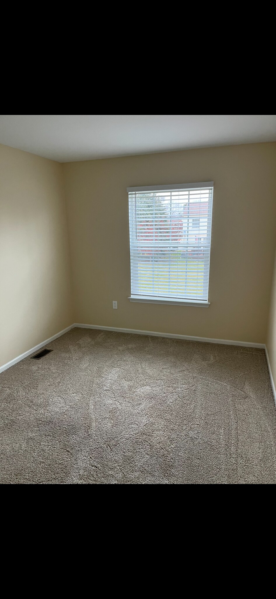 Building Photo - 3079 Ailsa Craig Dr