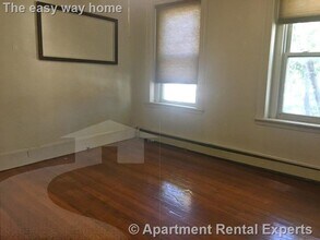 Building Photo - 9 Fulkerson St