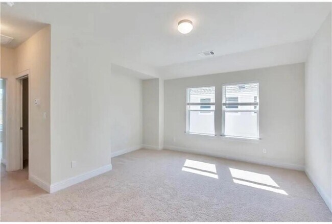 Building Photo - 805 Vaughn St