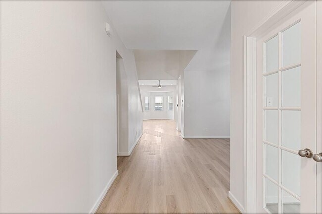 Building Photo - 16407 Azimuth Dr