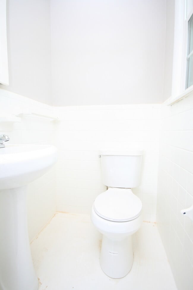 Building Photo - 4300 Force Dr NW