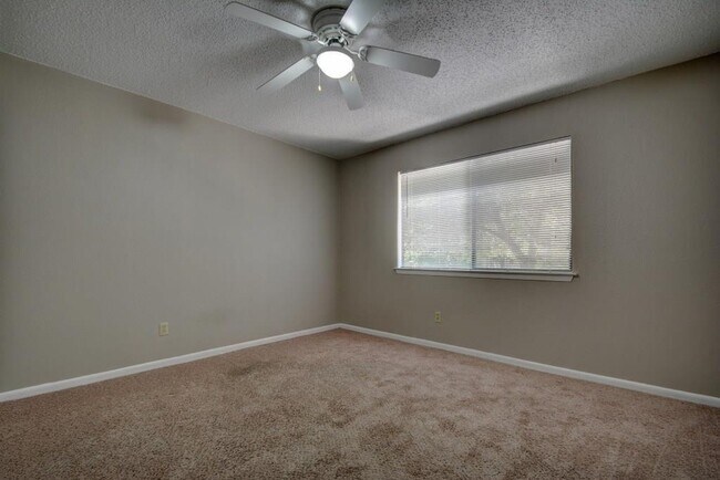 Building Photo - 9204 Sedgemoor Trail