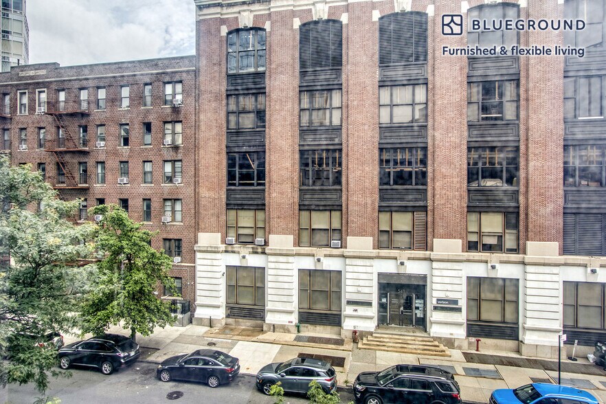 Building Photo - 550 Clinton Ave