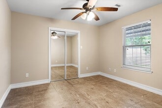 Building Photo - 3723 Putnam Dr