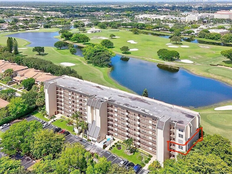 Building Photo - 3300 W Rolling Hills Cir