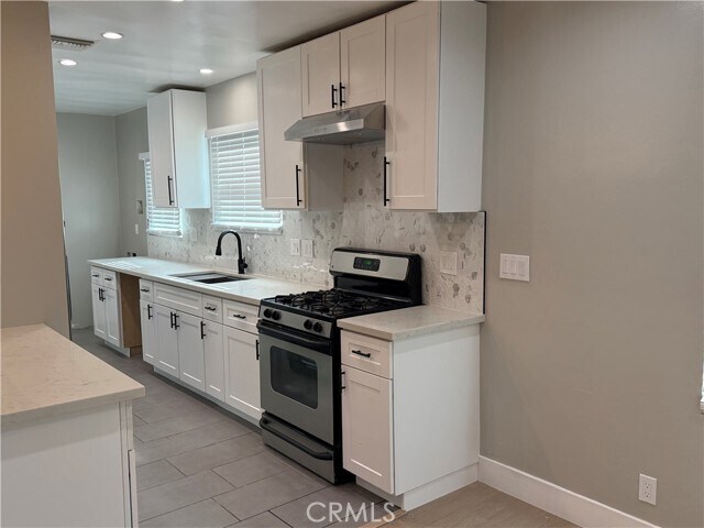 Building Photo - 7358 Riverton Ave