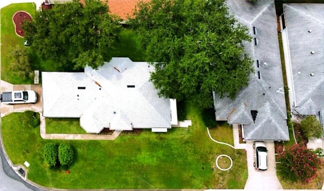 Building Photo - 5622 King James Ave