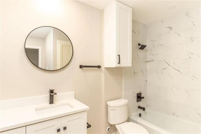 Building Photo - 4112 Barnsley Ct