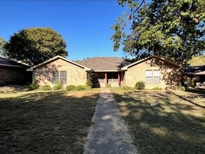 Building Photo - 356 Park Brook Dr