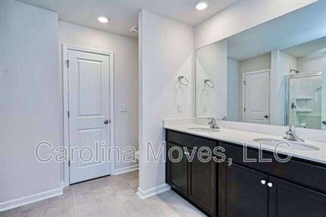 Building Photo - 430 Sea Grit Ct