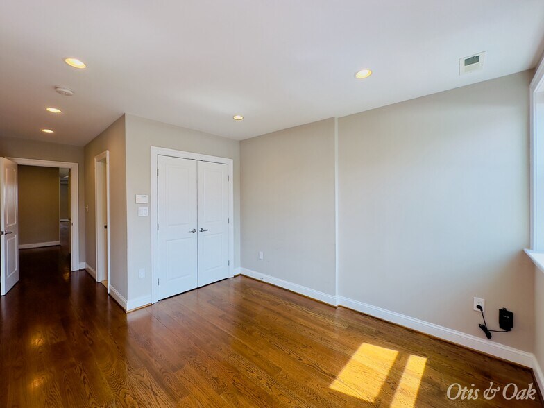 Building Photo - 3542 13th St NW