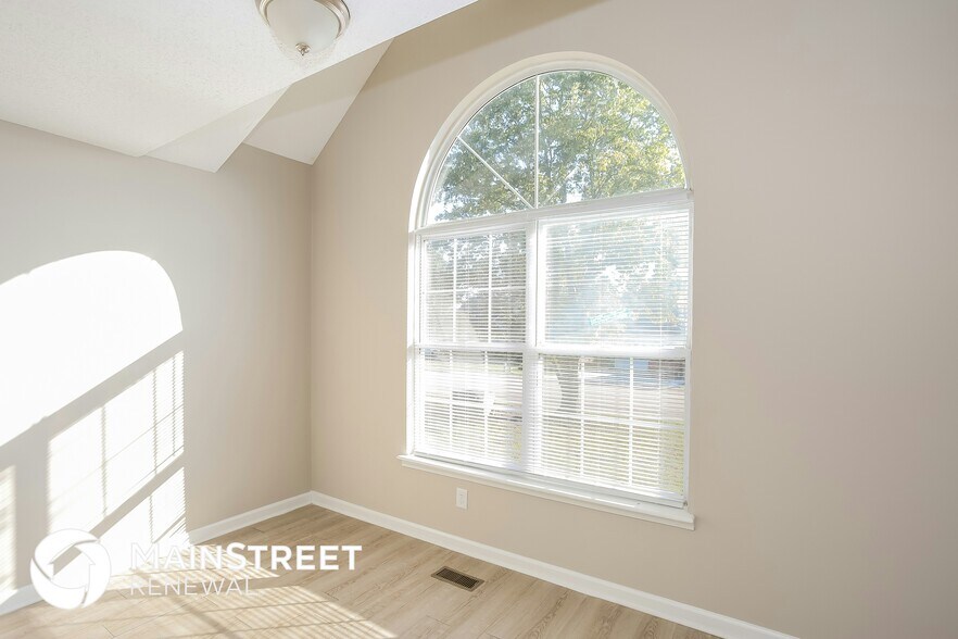 Building Photo - 1071 Braxton Dr