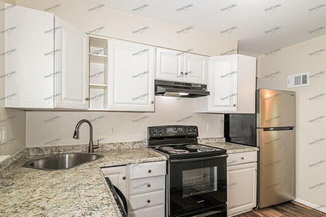 Building Photo - 1501 Sunnymead Ct