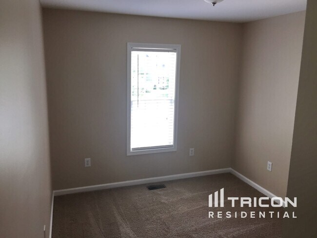 Building Photo - 7838 Cambridge Dr