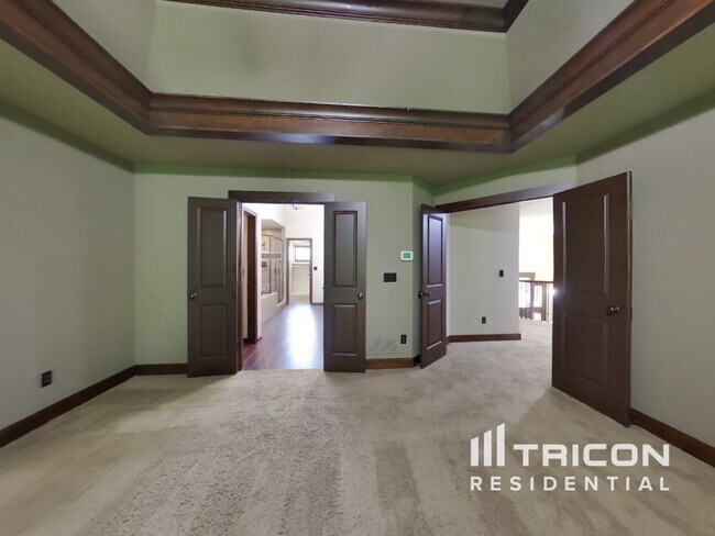 Building Photo - 20924 W 68th St