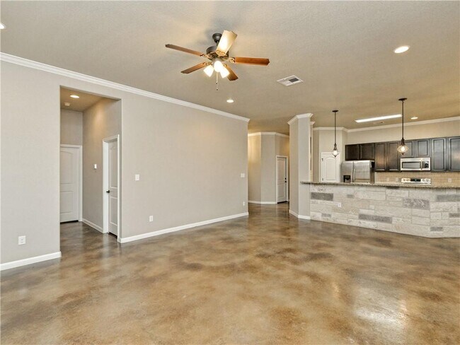 Building Photo - 323 Kaanapali Ln