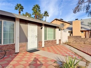 Building Photo - 6388 Mockingbird Ln