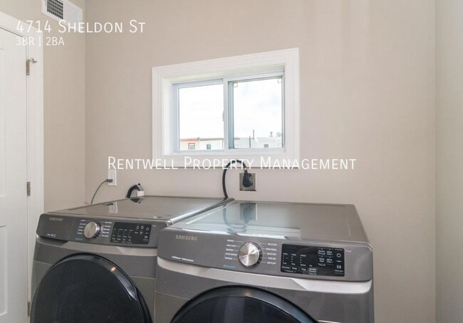 Building Photo - 4714 Sheldon St