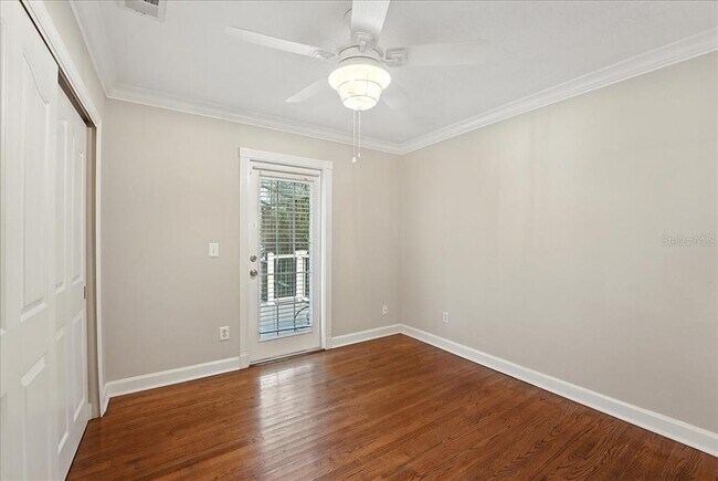 Building Photo - 1636 Lawndale Cir